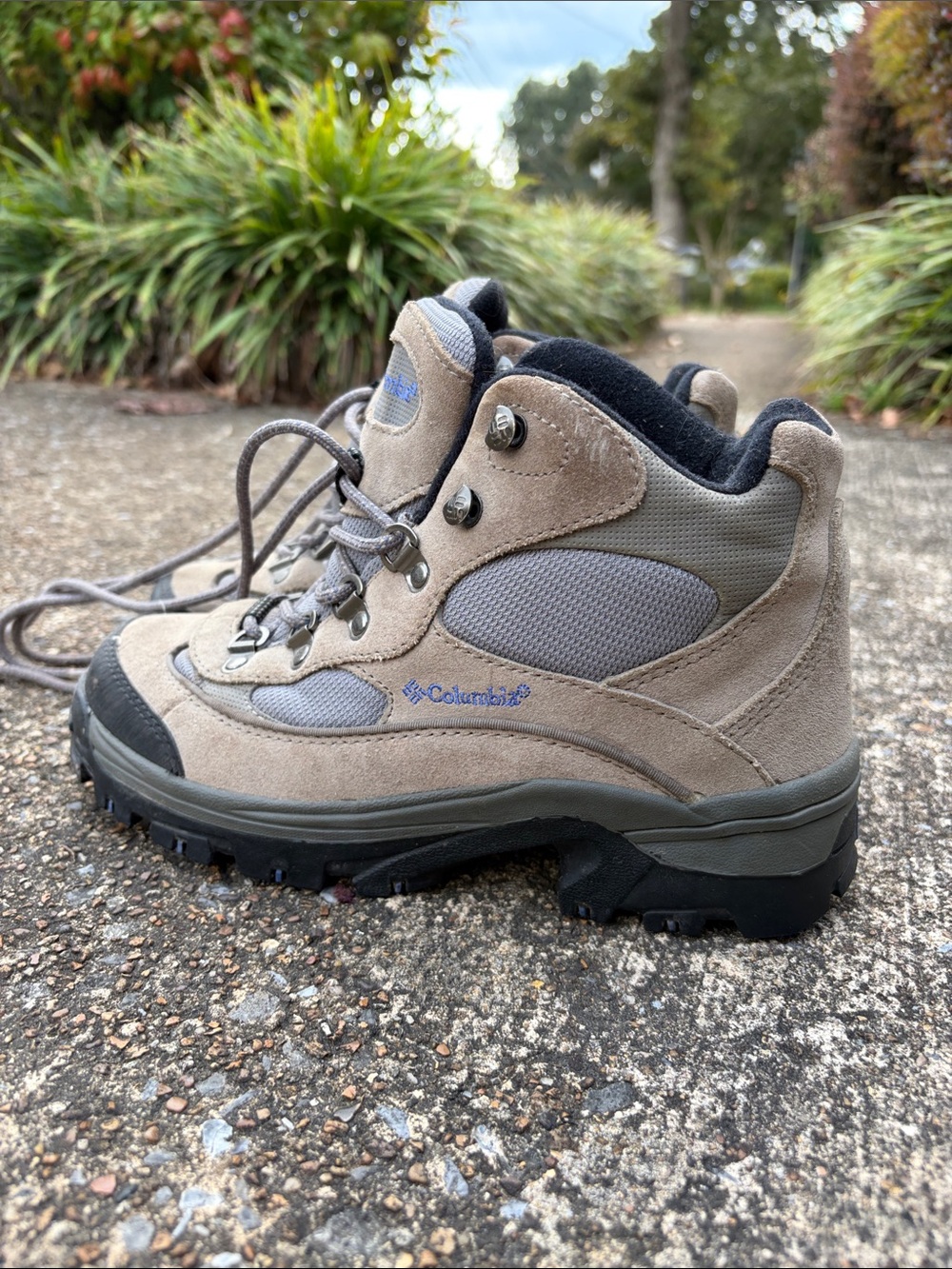 Columbia Women’s Taupe and Gray Outdoor Hiking Boots